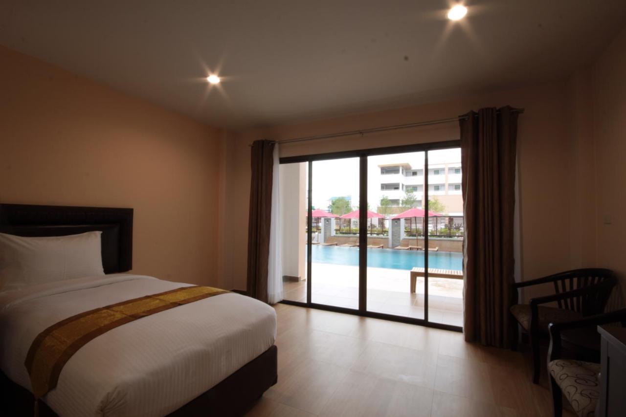 Paragon Suites Resort Jomtien Beach Exterior foto