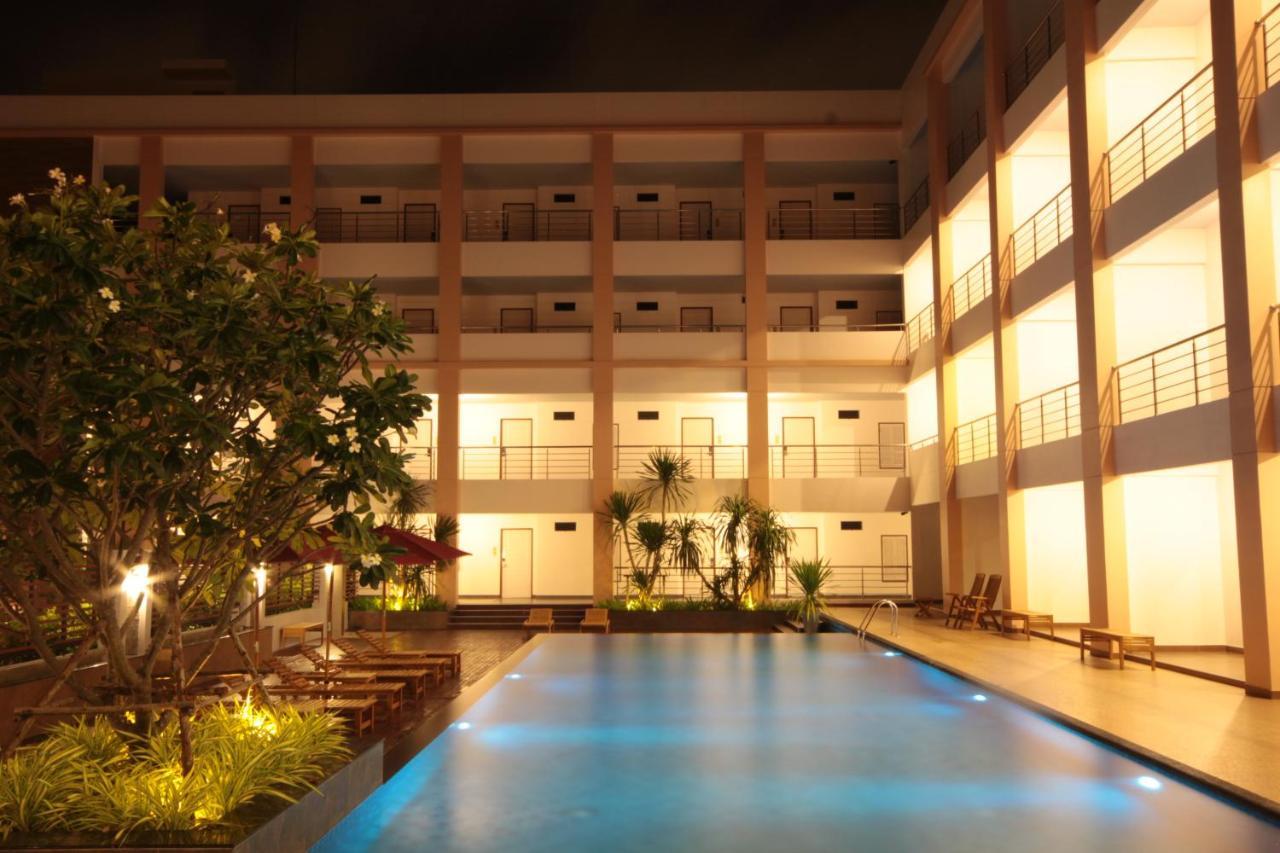 Paragon Suites Resort Jomtien Beach Exterior foto